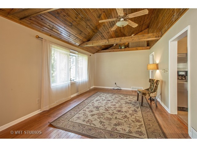 901 Annabelle St, Mchenry, IL 60051 photo 2