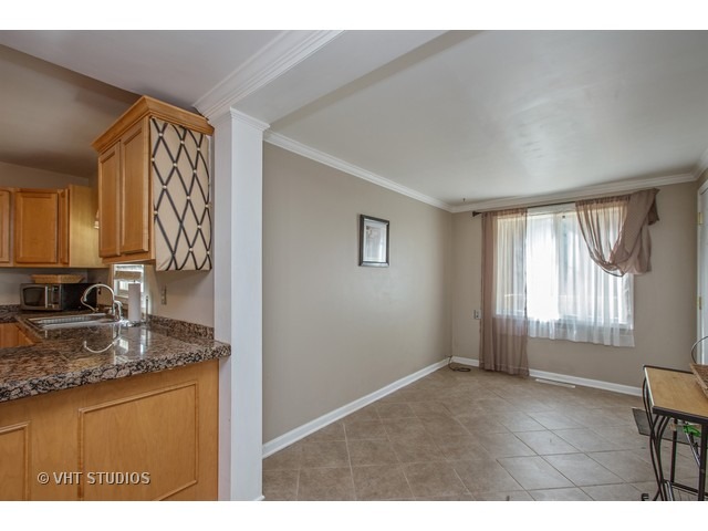 901 Annabelle St, Mchenry, IL 60051 photo 4