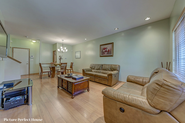 2291 Reflections Dr, Aurora, IL 60502 photo 4