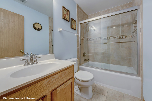 2291 Reflections Dr, Aurora, IL 60502 photo 10
