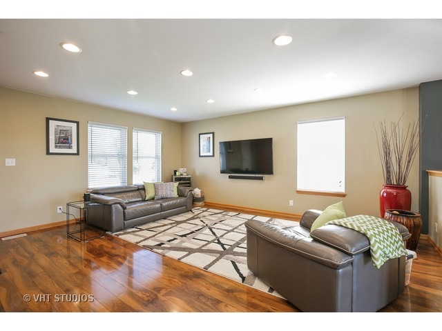 648 Settlement Dr, Maple Park, IL 60151 photo 3