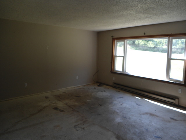 615 W Devils Backbone Rd, Oregon, IL 61061 photo 4