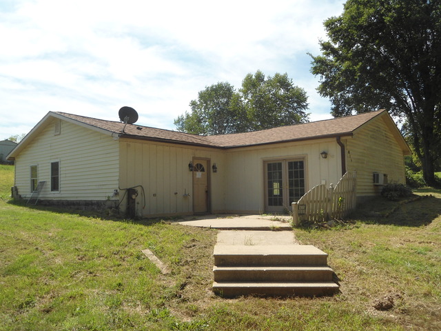 615 W Devils Backbone Rd, Oregon, IL 61061 photo 1