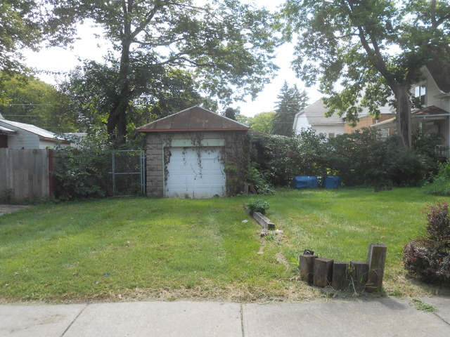 305 E North St, Morris, IL 60450 photo 3