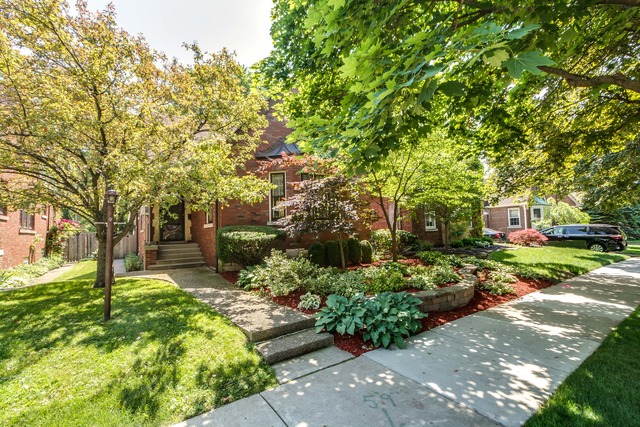 9341 S Leavitt St, Chicago, IL 60643 photo 2