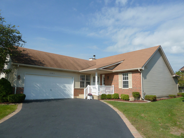 21015 W Hazelnut Ln, Plainfield, IL 60544 photo 1