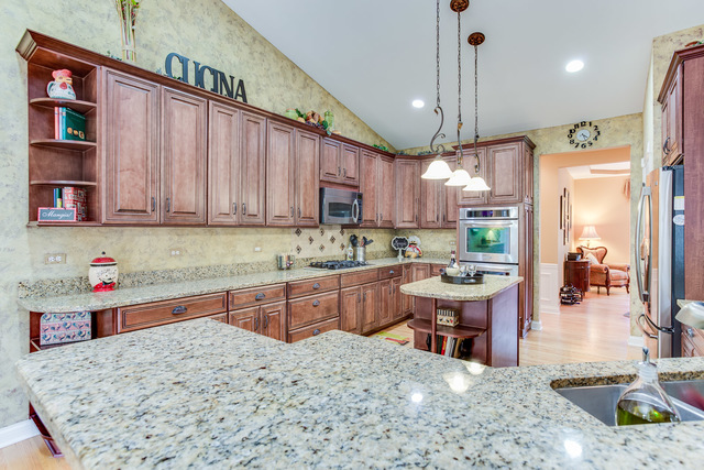 1455 Jason Ct, Bartlett, IL 60103 photo 7