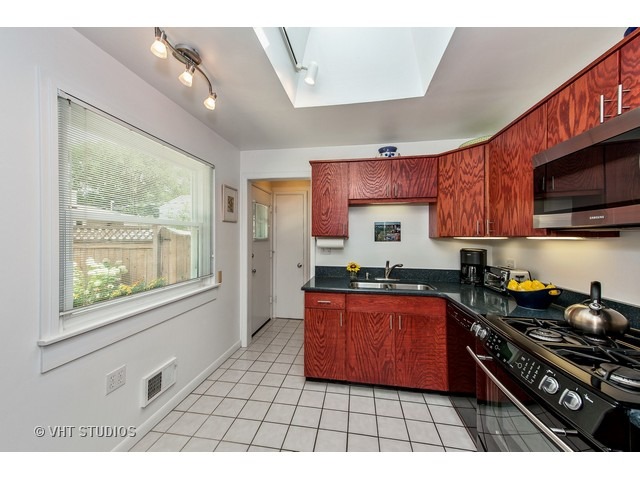 409 Glenview Rd, Glenview, IL 60025 photo 7