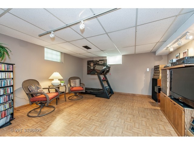 409 Glenview Rd, Glenview, IL 60025 photo 9