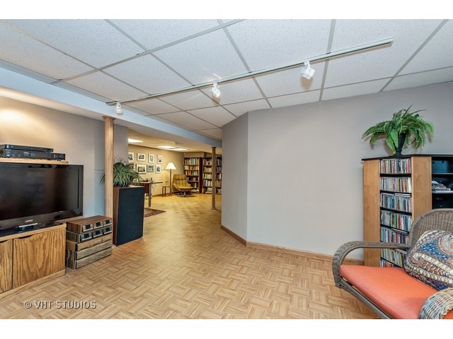 409 Glenview Rd, Glenview, IL 60025 photo 10