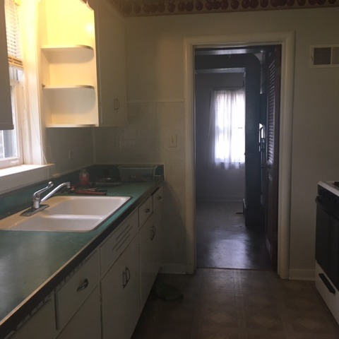 4350 Fishermans Ter, Lyons, IL 60534 photo 4