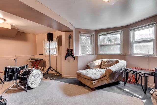 2138 N Lawndale Ave, Chicago, IL 60647 photo 19