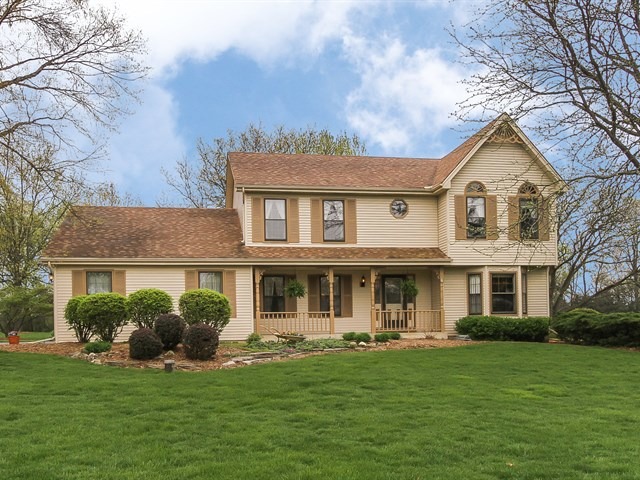 131 Will Scarlett Ln, Elgin, IL 60120 photo 1