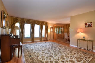 612 Brookwood Ter, Olympia Fields, IL 60461 photo 2