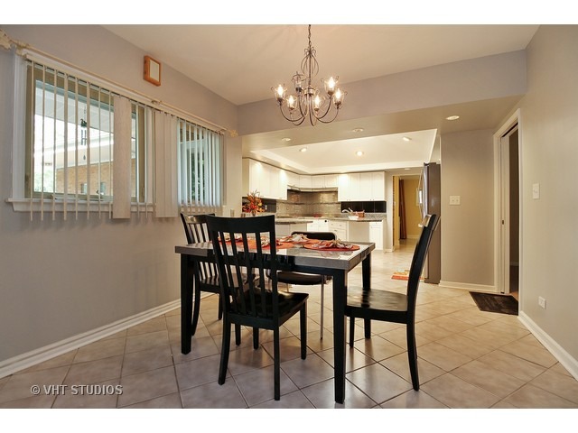 648 Brookwood Dr, Olympia Fields, IL 60461 photo 5