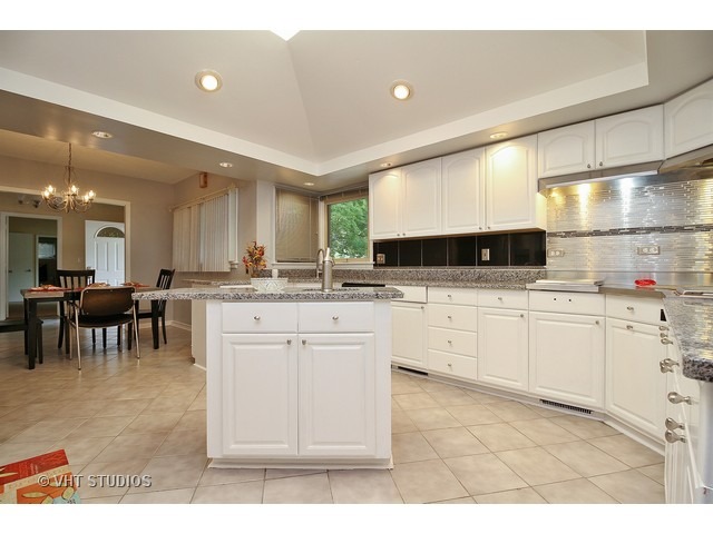 648 Brookwood Dr, Olympia Fields, IL 60461 photo 4