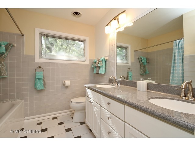 648 Brookwood Dr, Olympia Fields, IL 60461 photo 12