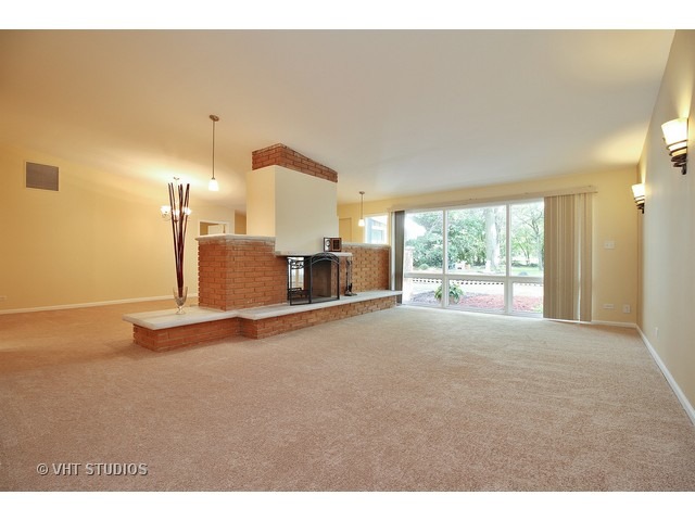 648 Brookwood Dr, Olympia Fields, IL 60461 photo 2