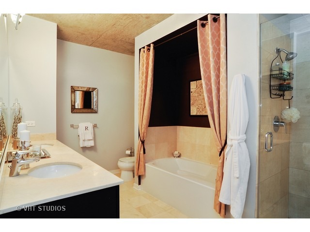 611 S Wells St #2103, Chicago, IL 60607 photo 12