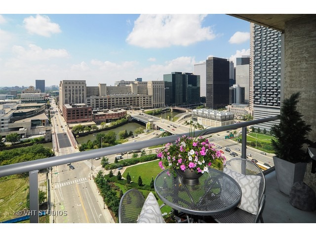611 S Wells St #2103, Chicago, IL 60607 photo 17