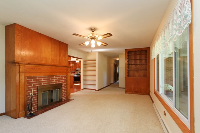 309 Summit St, Algonquin, IL 60102 photo 3
