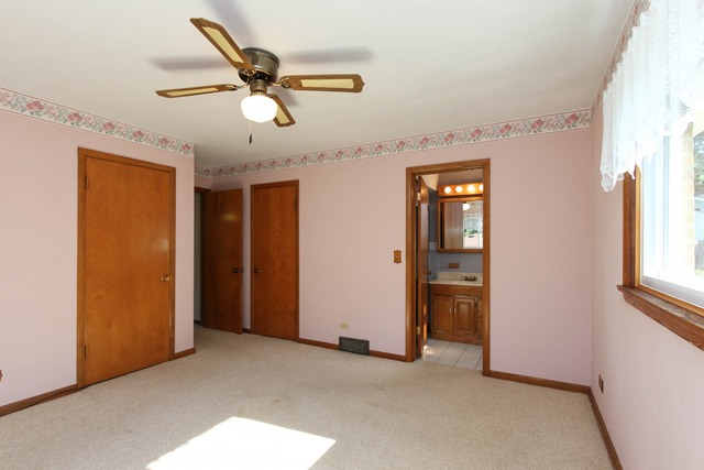309 Summit St, Algonquin, IL 60102 photo 9