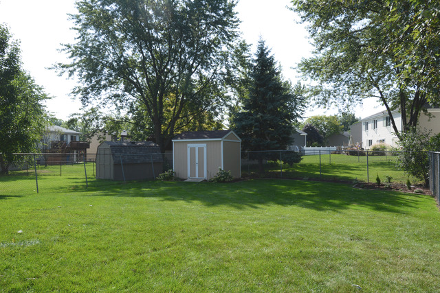 633 Stafford Dr, Roselle, IL 60172 photo 22