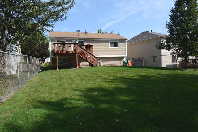 633 Stafford Dr, Roselle, IL 60172 photo 23
