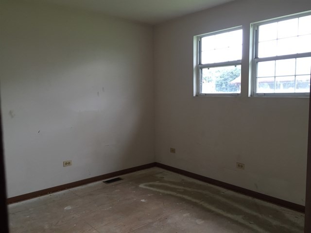 134 Willow Rd, Matteson, IL 60443 photo 4