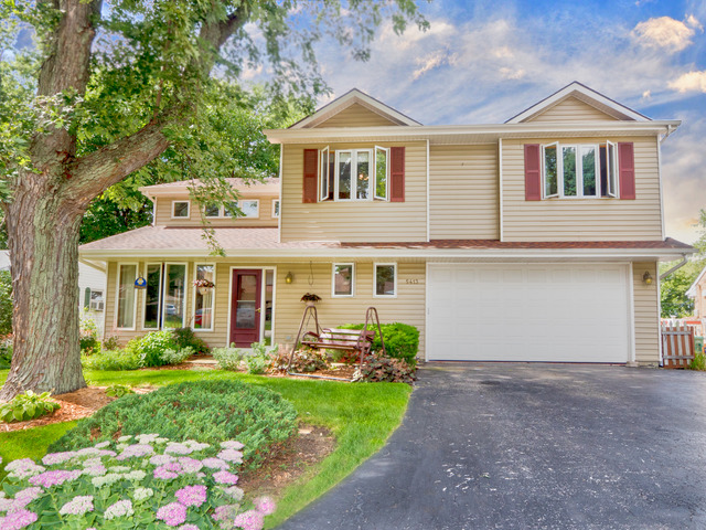 5413 Greenview Rd, Oakwood Hills, IL 60013 photo 1