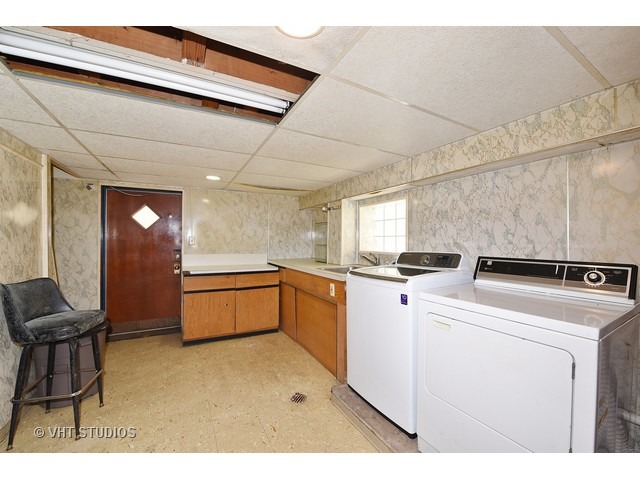 4151 Elm Ave, Brookfield, IL 60513 photo 12