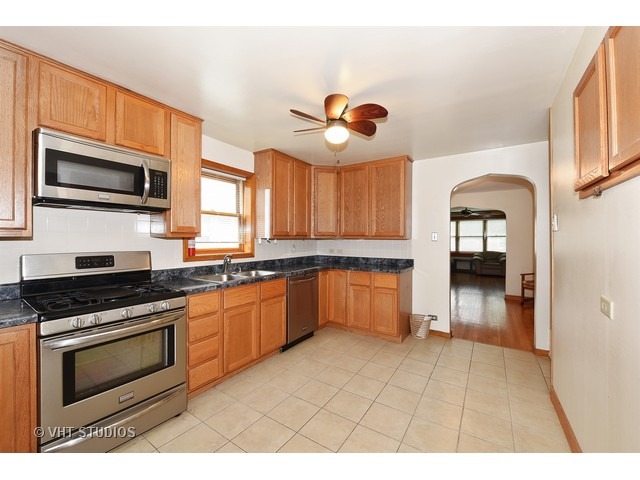 4151 Elm Ave, Brookfield, IL 60513 photo 3