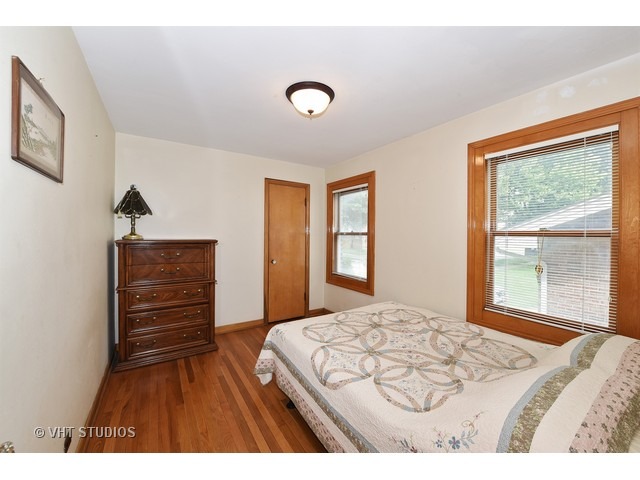 4151 Elm Ave, Brookfield, IL 60513 photo 9