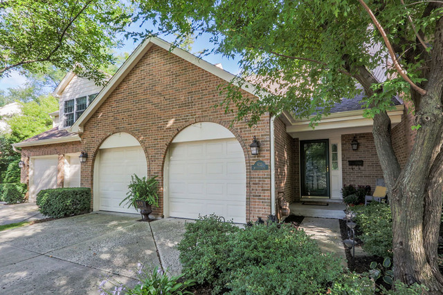 633 Windham Ln, Naperville, IL 60563 photo 1