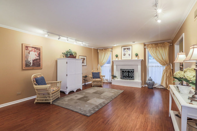 633 Windham Ln, Naperville, IL 60563 photo 4