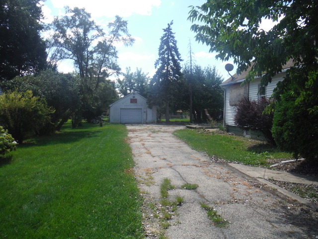 1461 Reckinger Rd, Aurora, IL 60505 photo 7