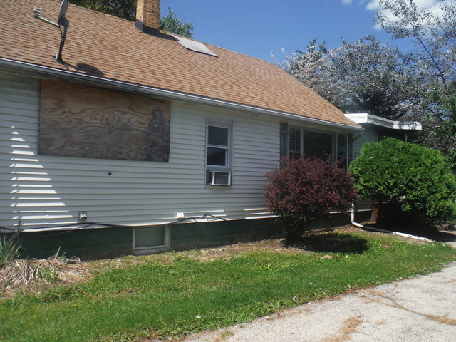 1461 Reckinger Rd, Aurora, IL 60505 photo 6