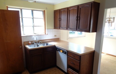 14231 Dobson Ave, Dolton, IL 60419 photo 2
