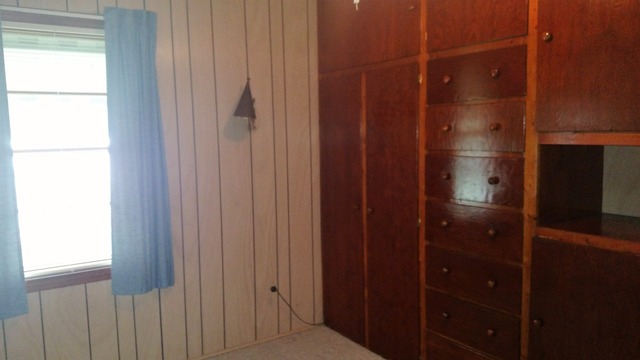 409 E Colden St, Polo, IL 61064 photo 8
