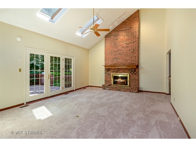 2518 Braddock Dr, Naperville, IL 60565 photo 9