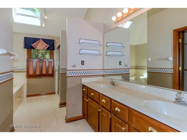 2518 Braddock Dr, Naperville, IL 60565 photo 14