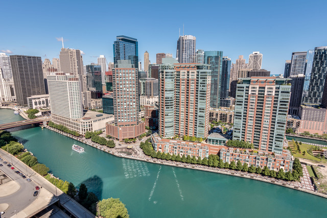 450 E Waterside Dr #2909, Chicago, IL 60601 photo 2