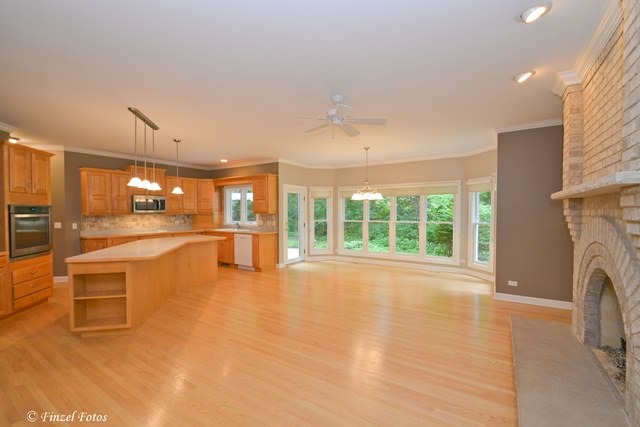 7215 Horseshoe Ct, Cary, IL 60013 photo 8