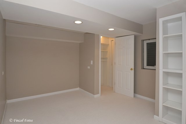 7215 Horseshoe Ct, Cary, IL 60013 photo 20