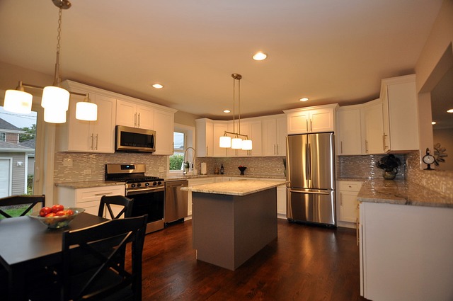 412 N Home Ave, Park Ridge, IL 60068 photo 3