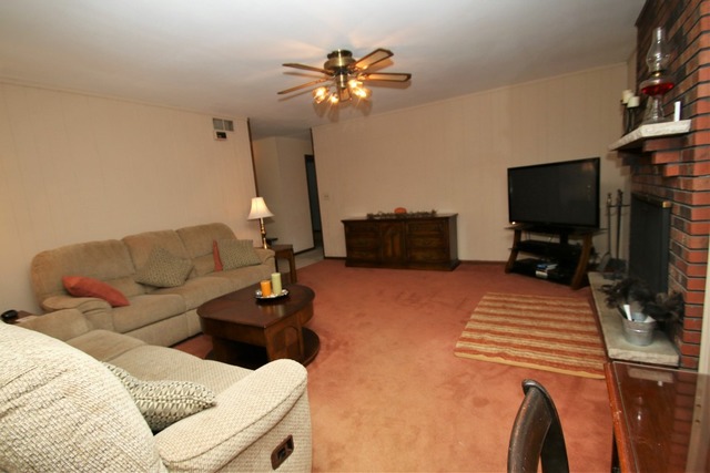 8131 Clockview Rd, Rockford, IL 61108 photo 14