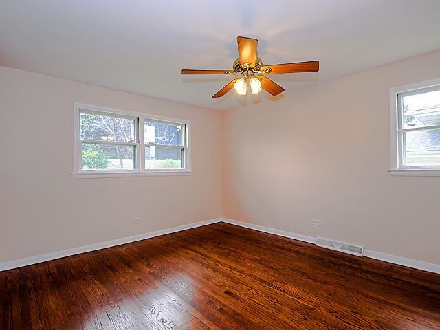 4653 W Devon Ave, Chicago, IL 60646 photo 16