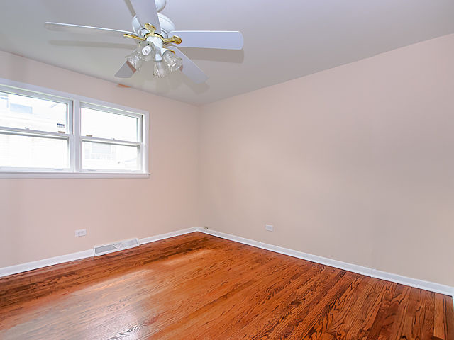 4653 W Devon Ave, Chicago, IL 60646 photo 14