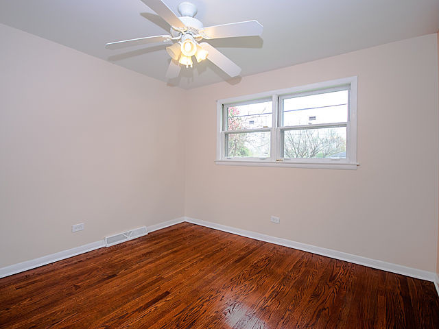 4653 W Devon Ave, Chicago, IL 60646 photo 17