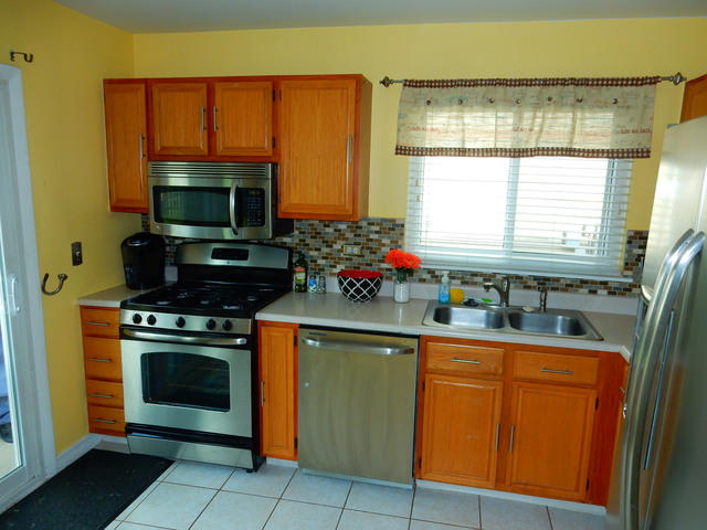 310 Barton Ct, Bartlett, IL 60103 photo 4